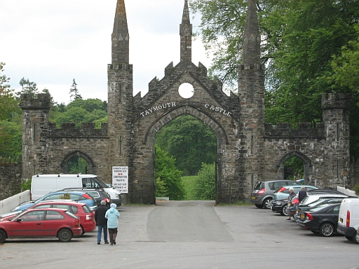The Entrance to Taymouth Castle on the A827